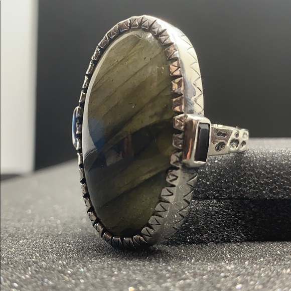 Carol Brodie Labradorite & Garnet SS Ring - Picture 3 of 8
